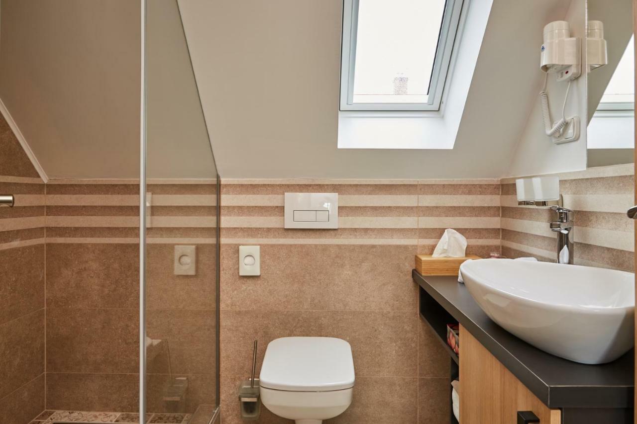 バラトンフレド ゴールド ハウス ペンション Bed & Breakfast エクステリア 写真
