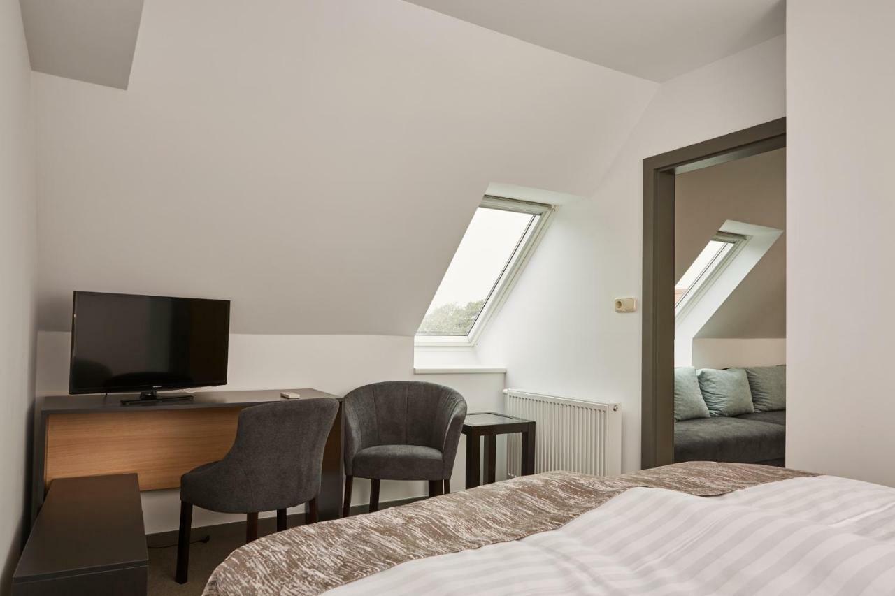 バラトンフレド ゴールド ハウス ペンション Bed & Breakfast エクステリア 写真